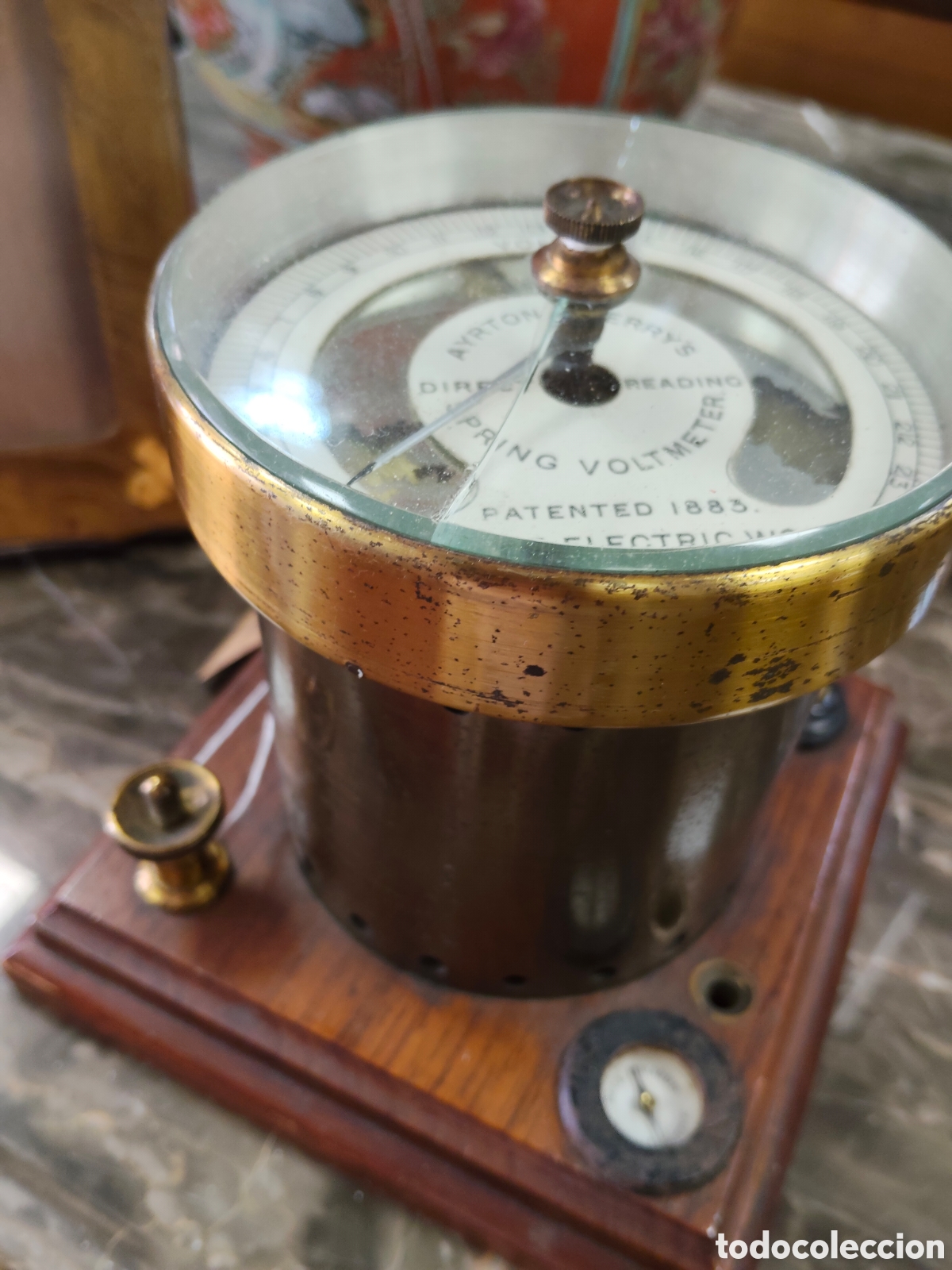 Antig&uuml;edades: Antiguo volt&iacute;metro AYRTON & PERRYS - Foto 2