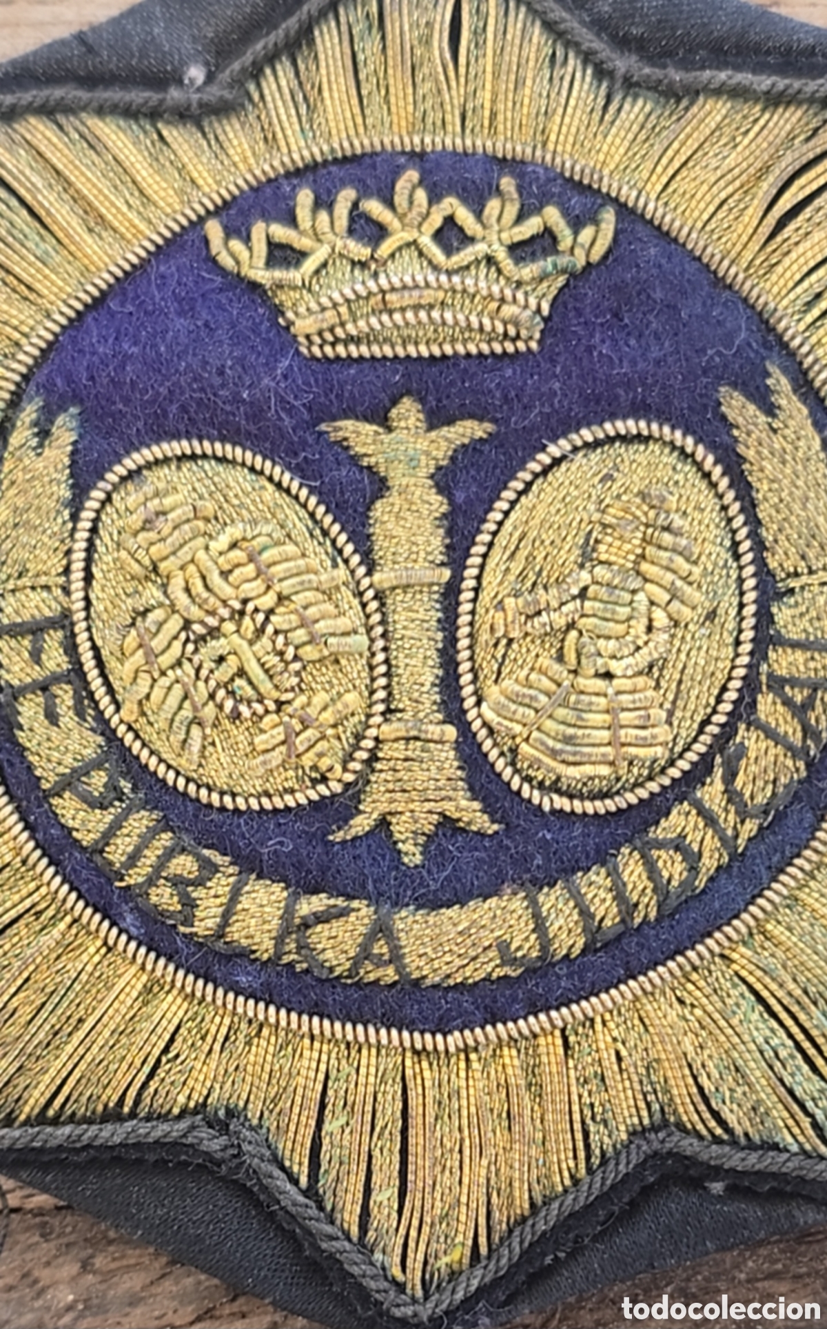Antig&uuml;edades: Antigua insignia justicia - Foto 2