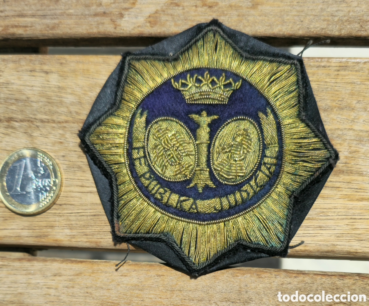 Antig&uuml;edades: Antigua insignia justicia - Foto 5