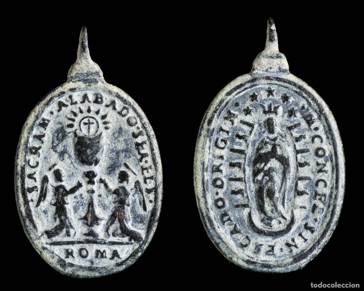 Antiques: Religious medal XVI-XVII centuries, Santo Sacramento / V. Inmaculada - 33x19mm.