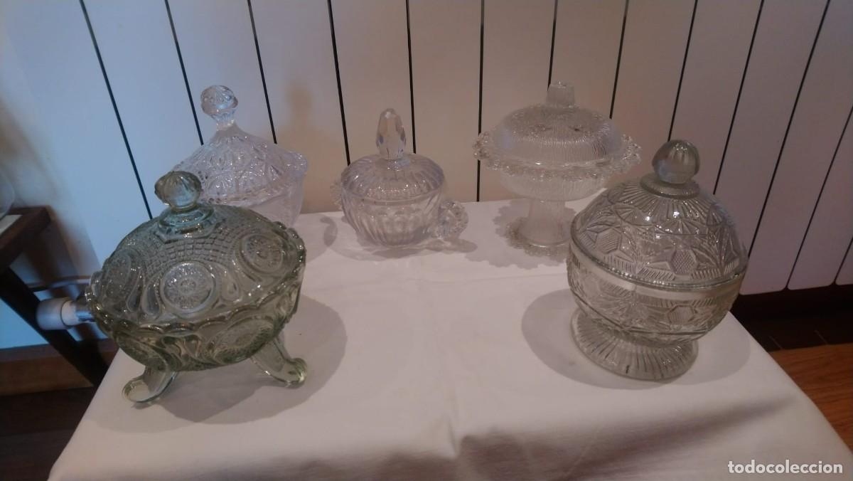 Antig&uuml;edades: 5 bomboneras cristal tallado - Foto 2
