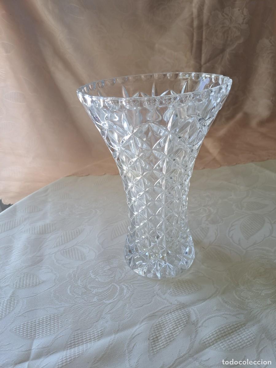 Antig&uuml;edades: Jarr&oacute;n Diamond cristal tallado Bohemia - Patrones de estrellas/diamantes.