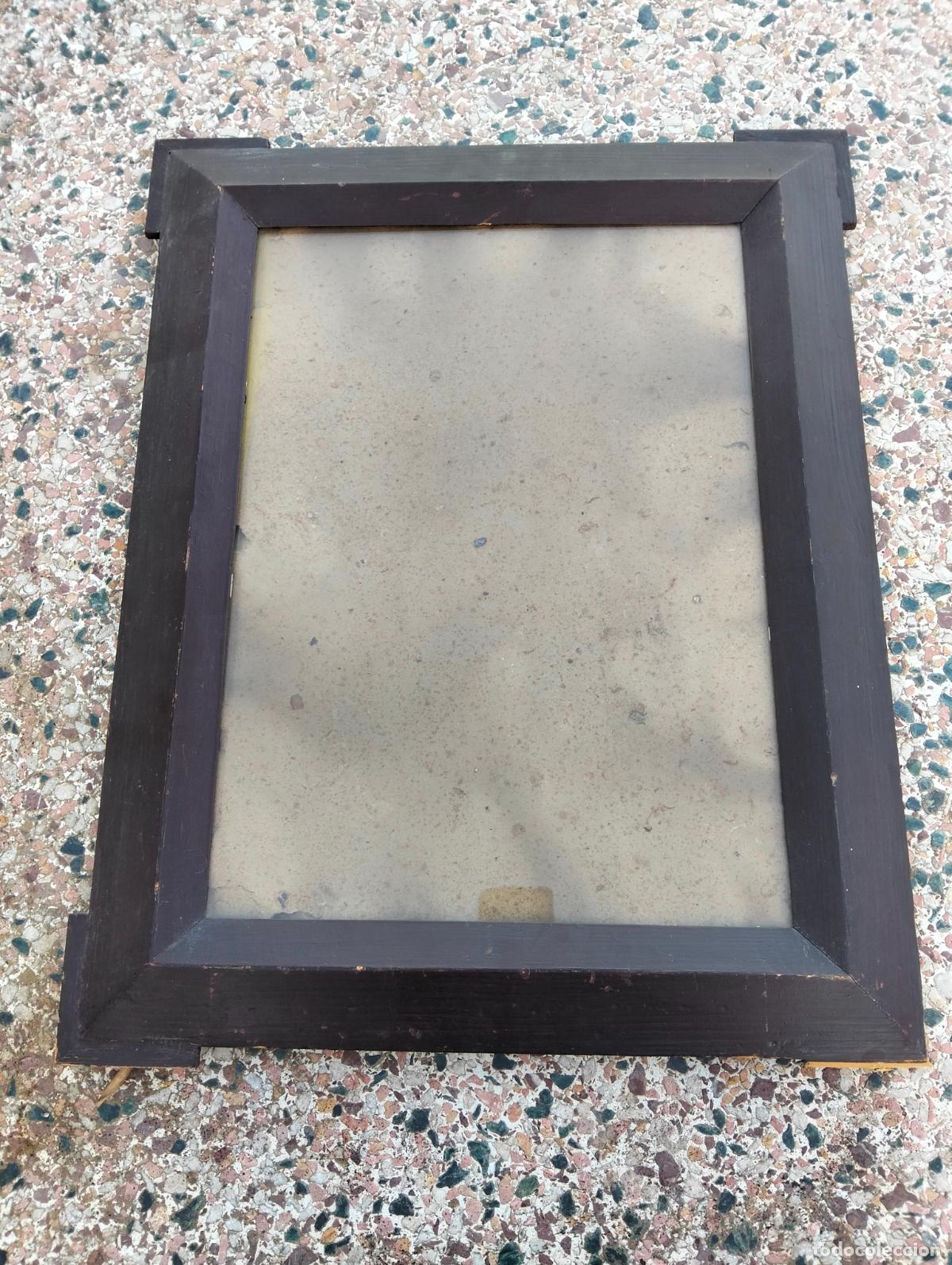Antig&uuml;edades: Antiguo cuadro marco de madera color marr&oacute;n estilo Alfonsino con cristal finales S.XIX