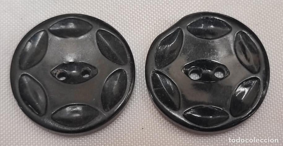 Antiguidades: JUEGO DE 2 BOTONES ANTIGUOS, 19 MM
