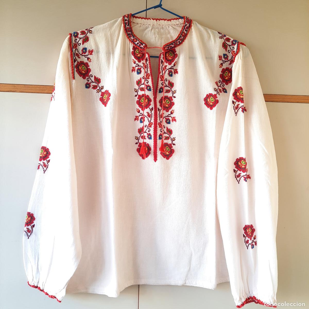 Antiquit&eacute;s: Blusa bordada vintage, a&ntilde;os 70.