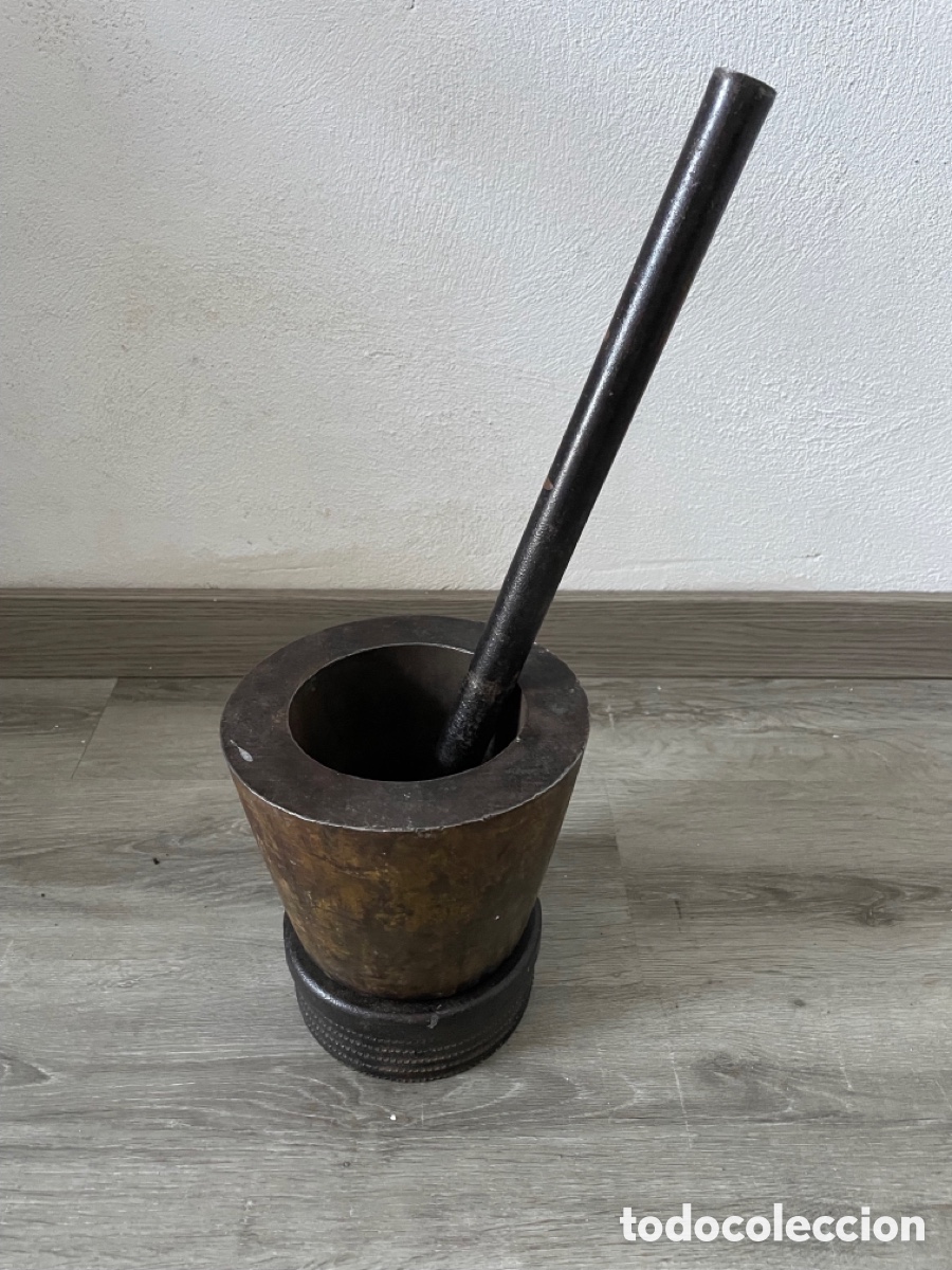Antig&uuml;edades: Almirez industrial met&aacute;lico - Foto 1