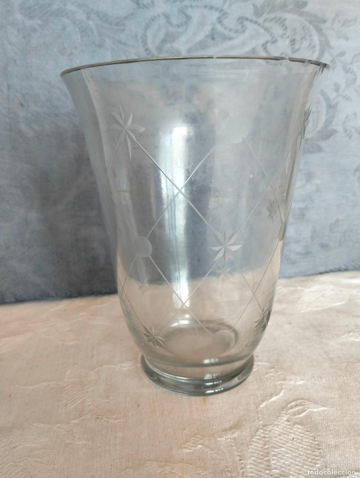 Antiques: Jarr&oacute;n florero de cristal antiguo con estrellas talladas a mano puntos transparentes a&ntilde;os 50
