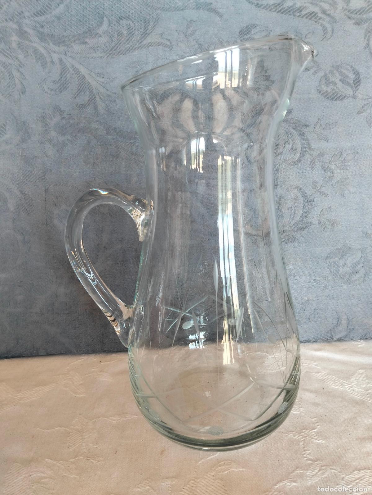 Antiques: Jarra para servir agua o bebida antigua de cristal transparente tallada y soplada antigua a&ntilde;os 60-70