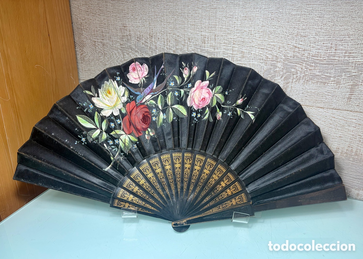 Antig&uuml;edades: Abanico pericon de madera y seda negra