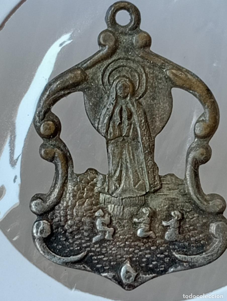 Antig&uuml;edades: MEDALLA ANTIGUA DE FATIMA SIGLO XX FATIMA CON LOS TRES PASTORES RARA EN ESTA FORMA