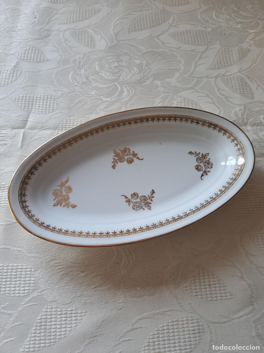 Antig&uuml;edades: Bonita fuente oval de Porcelana de Chartres/S/Cher - Limoges, decorada con oro