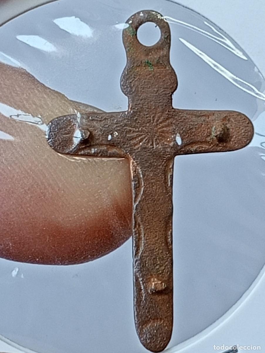Antig&uuml;edades: MEDALLA ANTIGUA RELIGIOSA CRUZ CRUCIFIJO SIN CRISTO CON SOL RESPLANDECIENTE SIGLO XIX