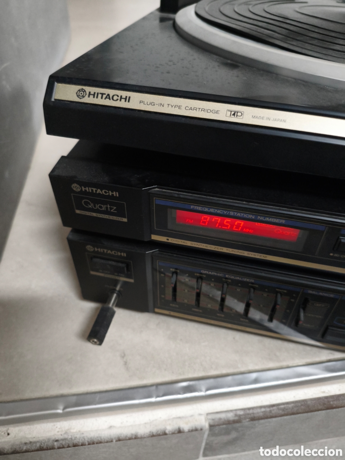 Antig&uuml;edades: Tocadiscos y Amplificador Hitachi - Foto 2
