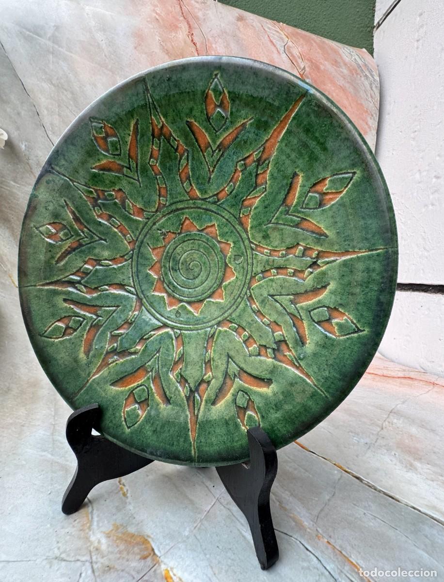Antig&uuml;edades: Plato decorativo antiguo de cer&aacute;mica G&oacute;ngora, &Uacute;beda (Andaluc&iacute;a, Espa&ntilde;a), hecho a mano, a&ntilde;os 60