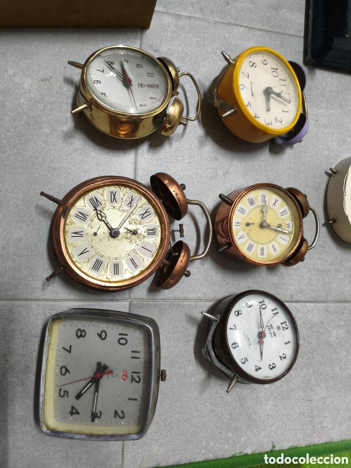 Antig&uuml;edades: Lote relojes despertador de cuerda