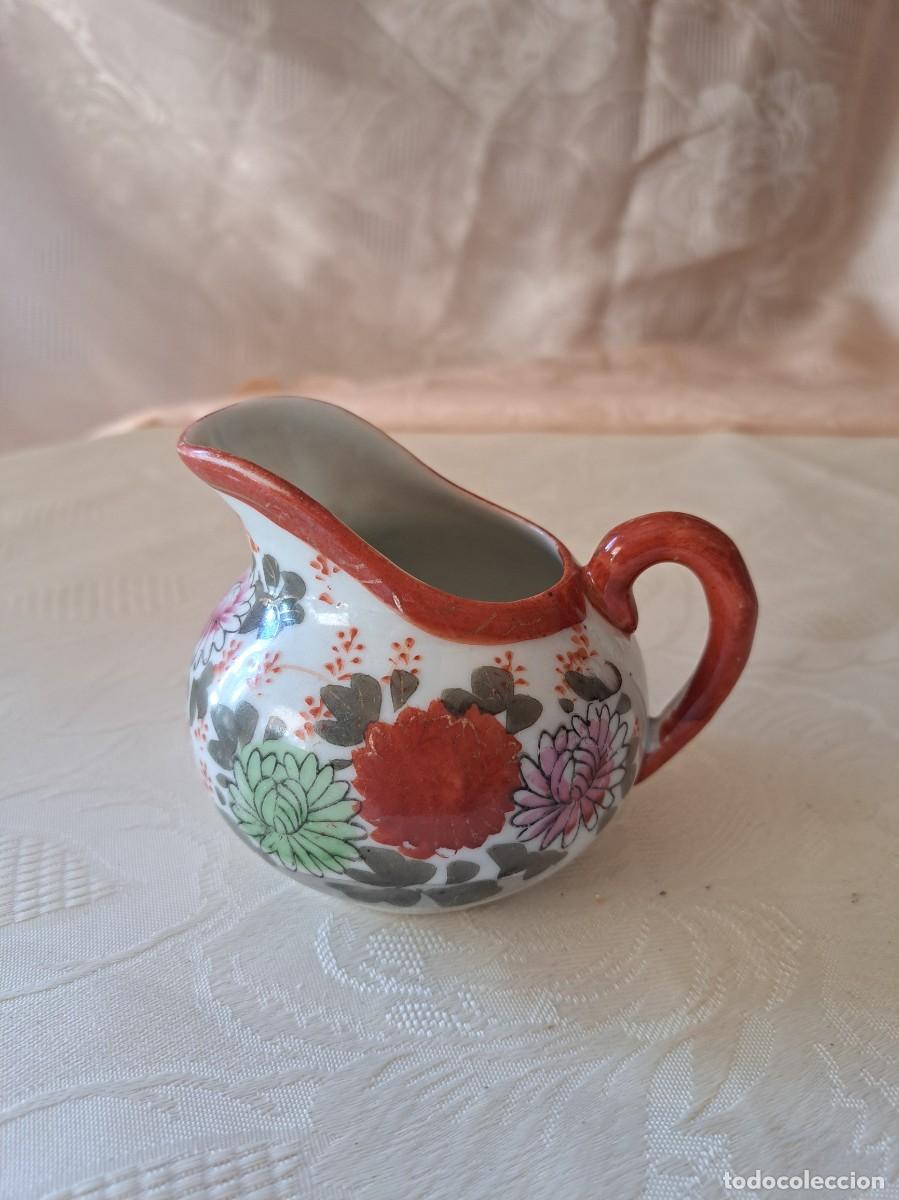 Antig&uuml;edades: Antigua lechera de porcelana china, pintada a mano, aves y flores. sellada.