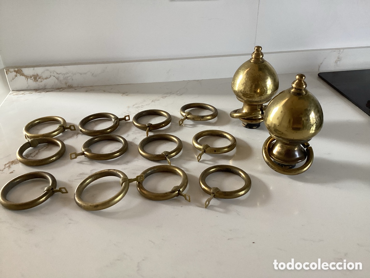 Antig&uuml;edades: Lote 14 argollas de lat&oacute;n con bellotas para cortina