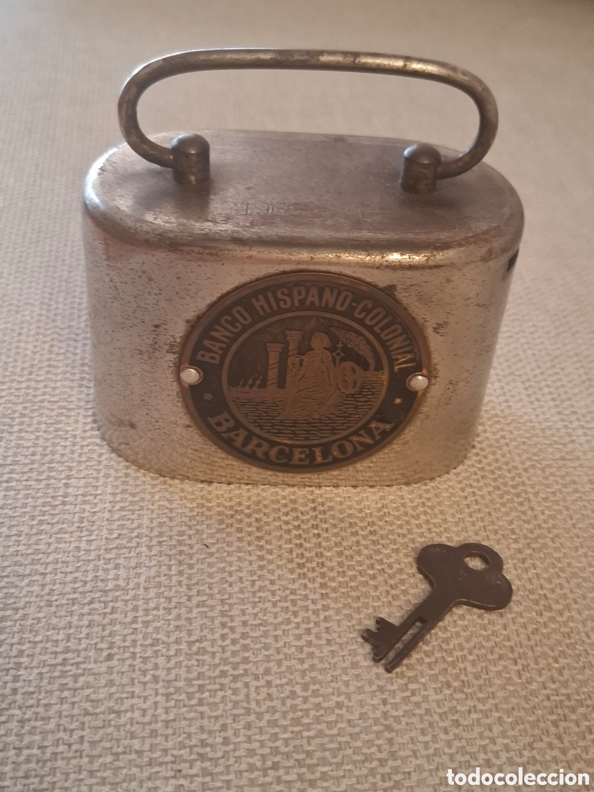 Antig&uuml;edades: ANTIGUA HUCHA CAJA DE CAUDALES O FUERTE BANCO HUSPANO COLONIAL A&Ntilde;OS 50 SCERO UNICA CON LLAVE