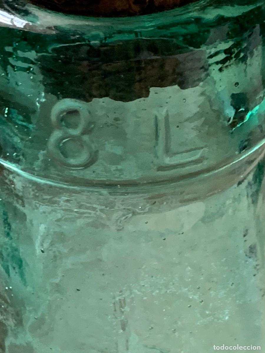 Antig&uuml;edades: Damajuana de cristal verde - Foto 3