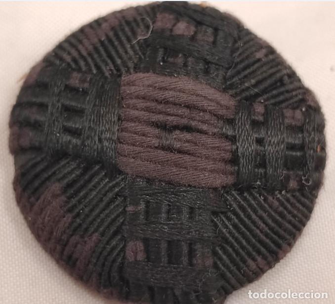 Oggetti Antichi: BOTON ANTIGUO FORRADO DE HILO, SIGLO XIX, NEGRO, 38 MM