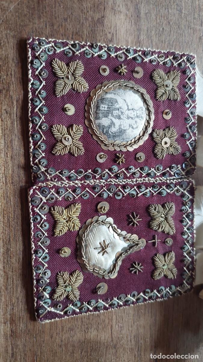 Antig&uuml;edades: Antiguo escapulario Nuestra Se&ntilde;ora del Rosario bordado hilo de oro