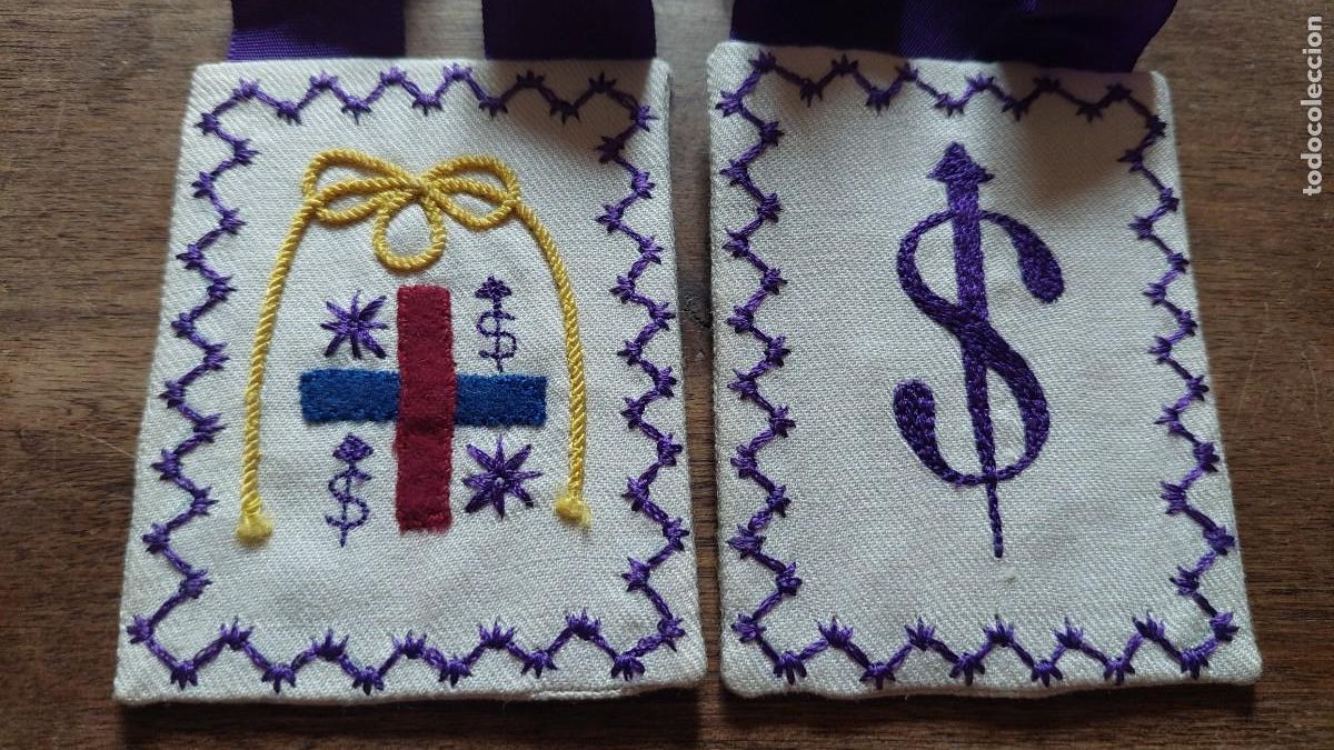 Antiques: Antiguo escapulario cruz Cristiana y Santo clavo cristo bordado