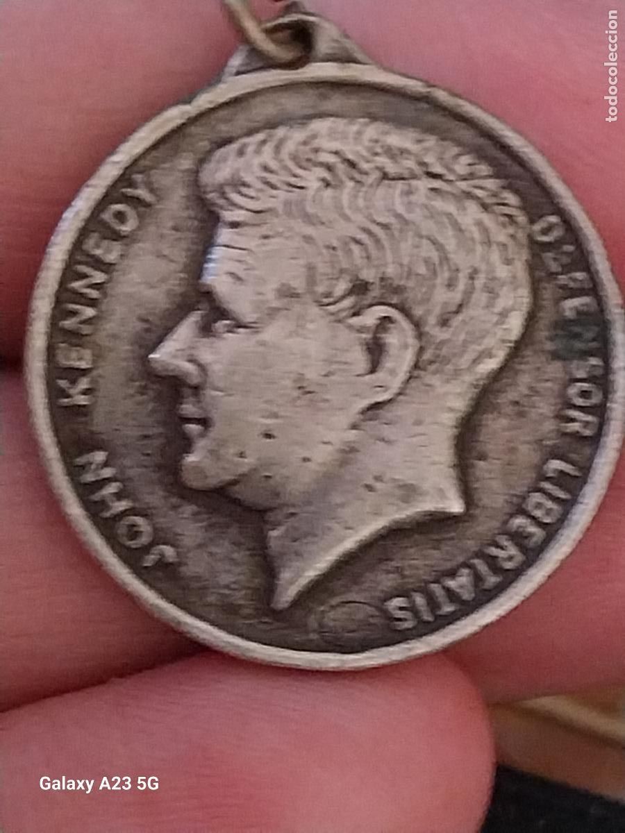 Antig&uuml;edades: KENNEDY JOHN DEFENSOR LIBERTAD JUAN XXIII PAZ PAPA MEDALLA PRECIOSA MEDALLA META 2.7CMS