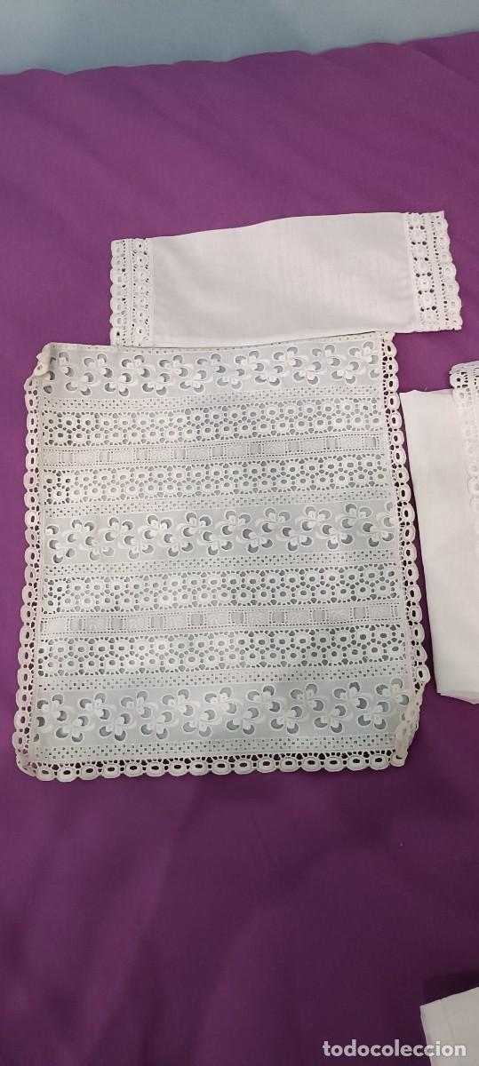 Antig&uuml;edades: Conjunto colcha y sabanas cuna de juguete