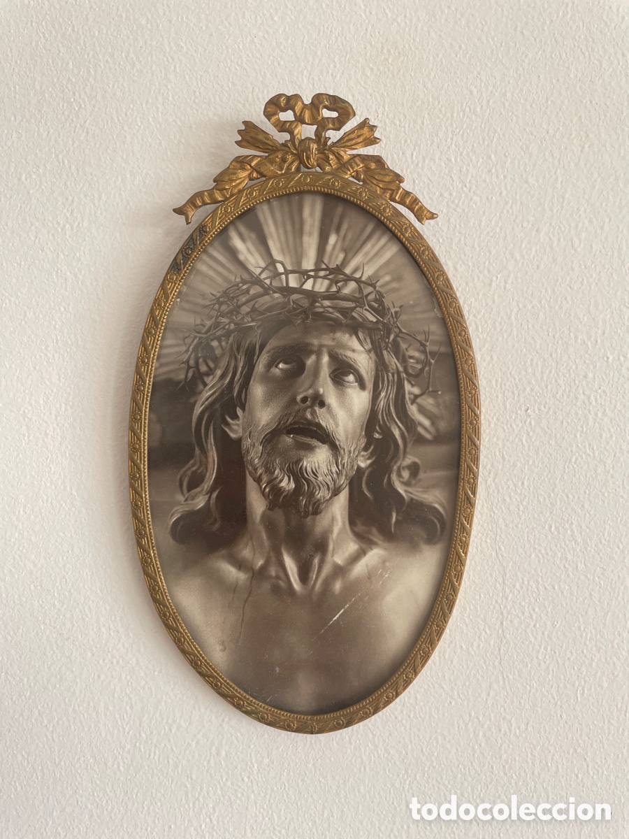 Antig&uuml;edades: Peque&ntilde;o cuadro dorado met&aacute;lico con fotograf&iacute;a de Jes&uacute;s