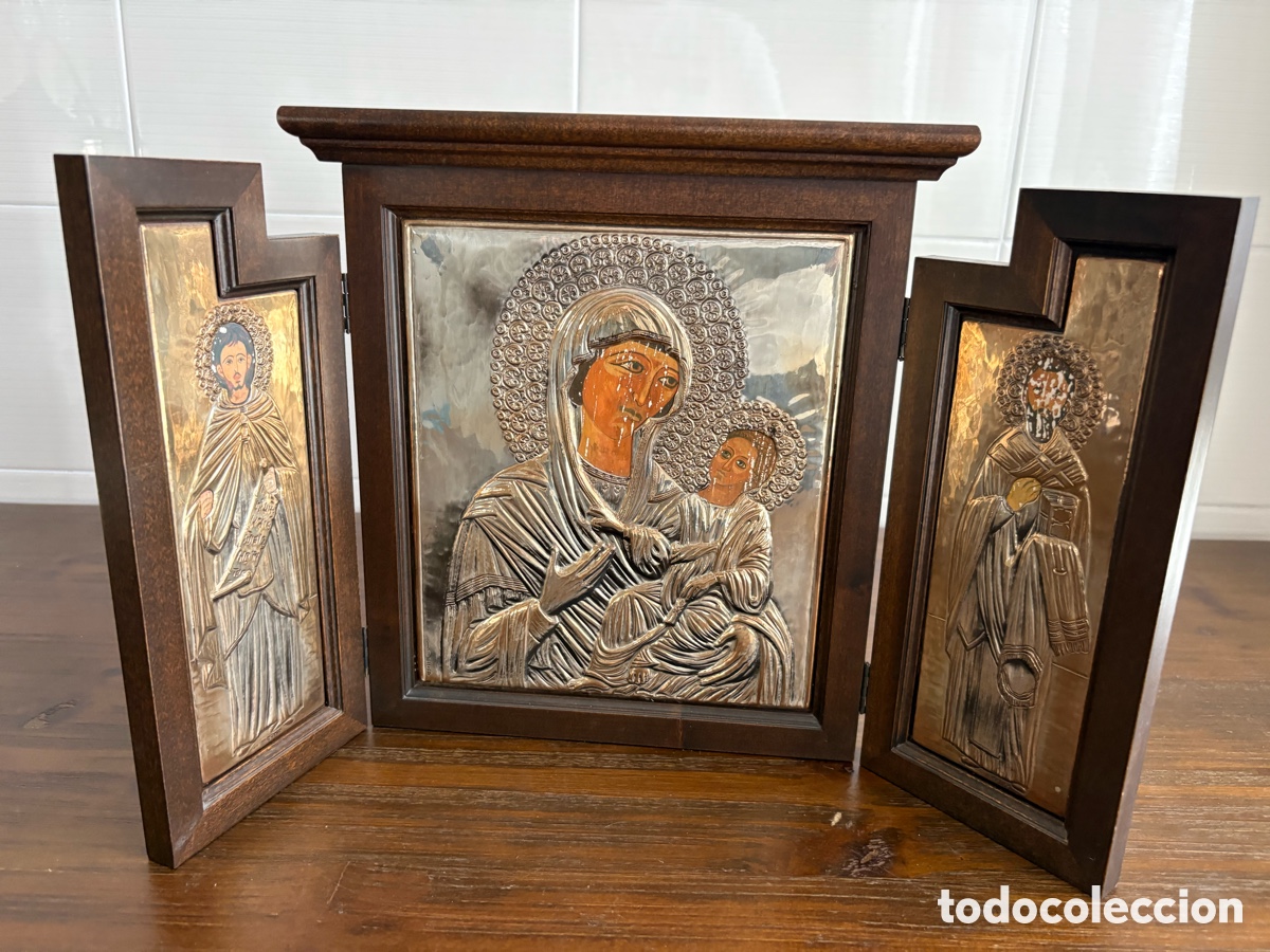Antig&uuml;edades: Tr&iacute;ptico icono religioso bizantino en plata repujada y madera &ndash; Virgen con Ni&ntilde;o