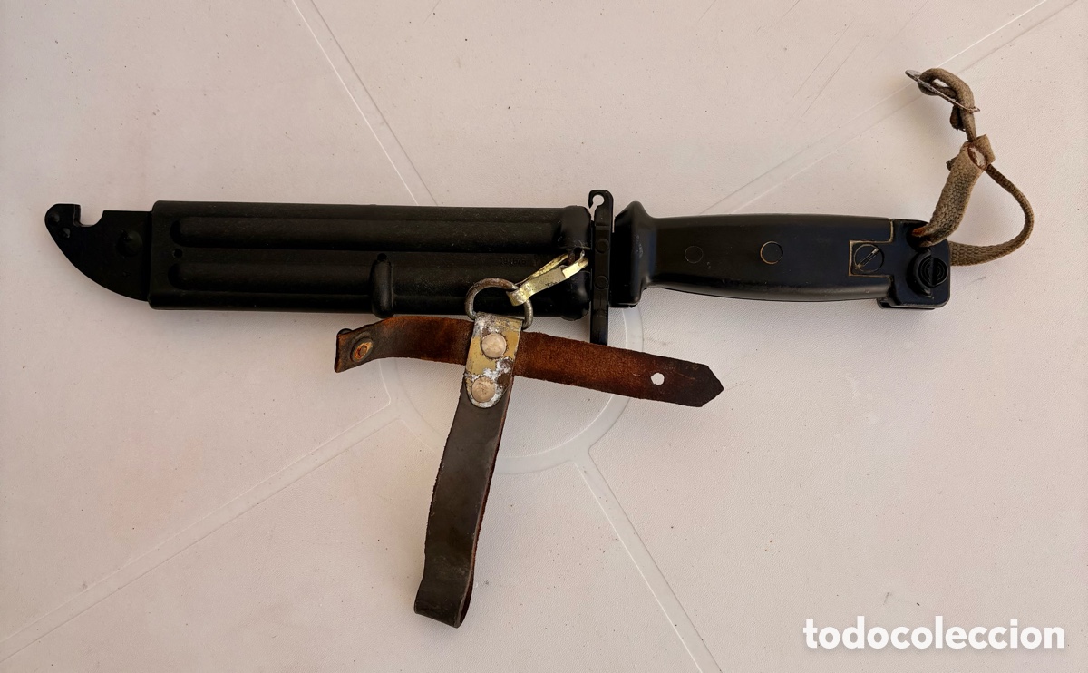 Antig&uuml;edades: bayoneta original tipo AKM Tipo II (modelo 6X4)