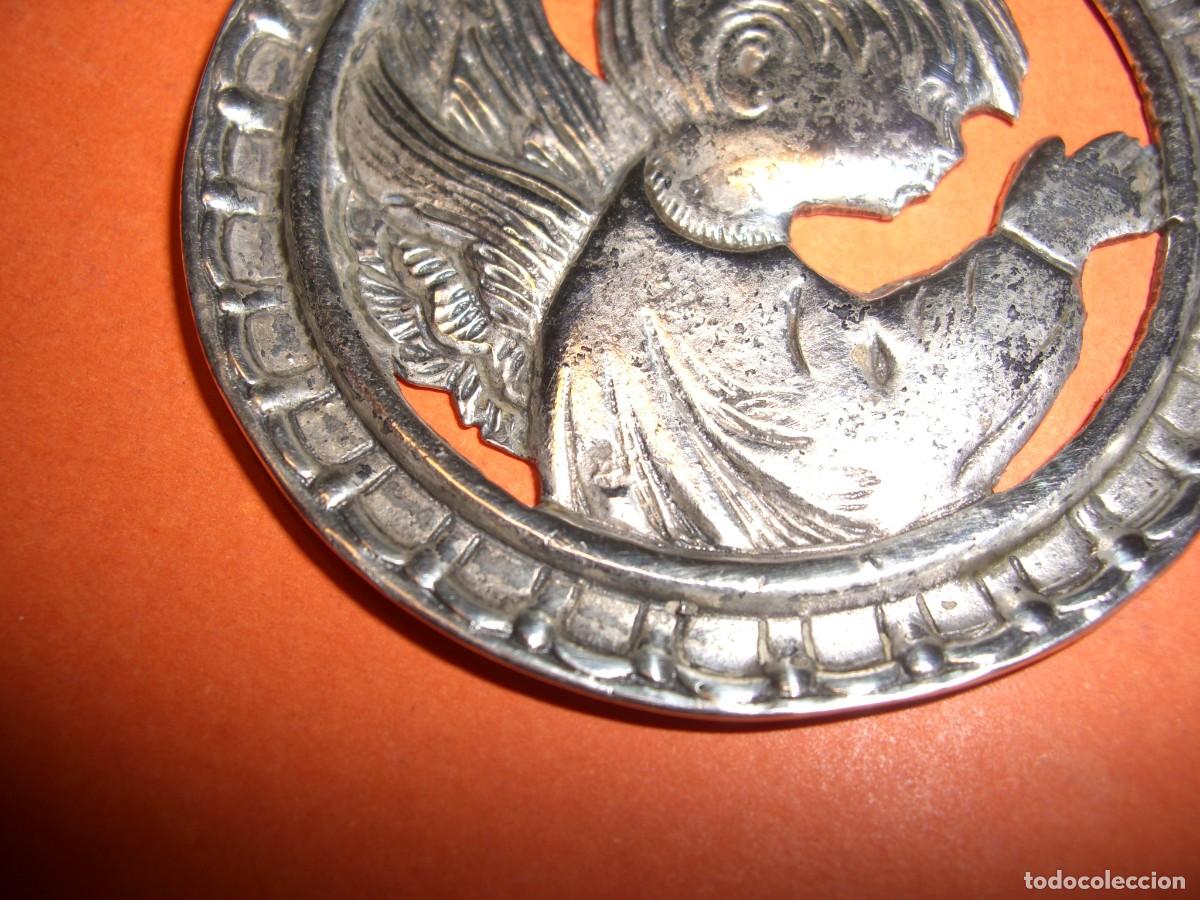 Antig&uuml;edades: MEDALL&Oacute;N DE CUNA EN PLATA DE LEY - Foto 3