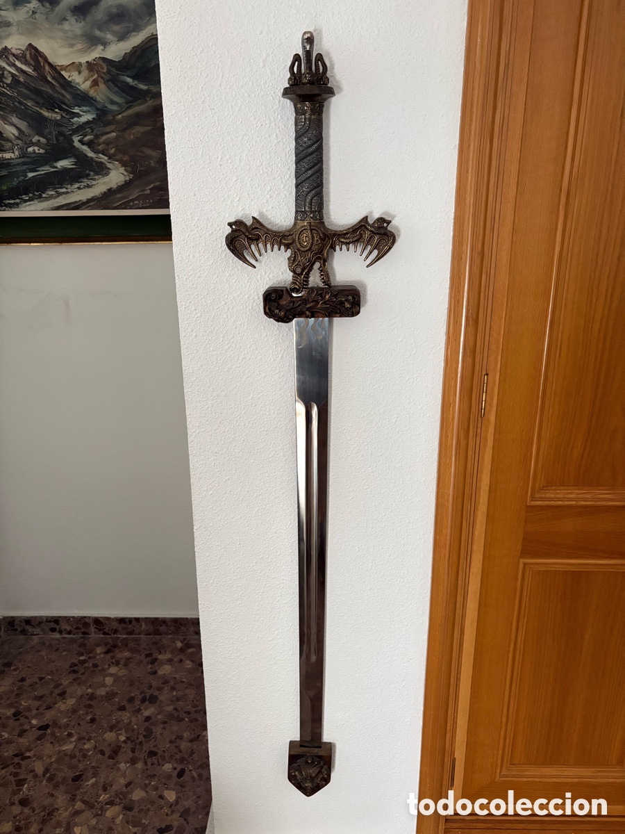 Antig&uuml;edades: Espada decorativa de pared con soporte &ndash; Estilo fant&aacute;stico medieval 115 cm