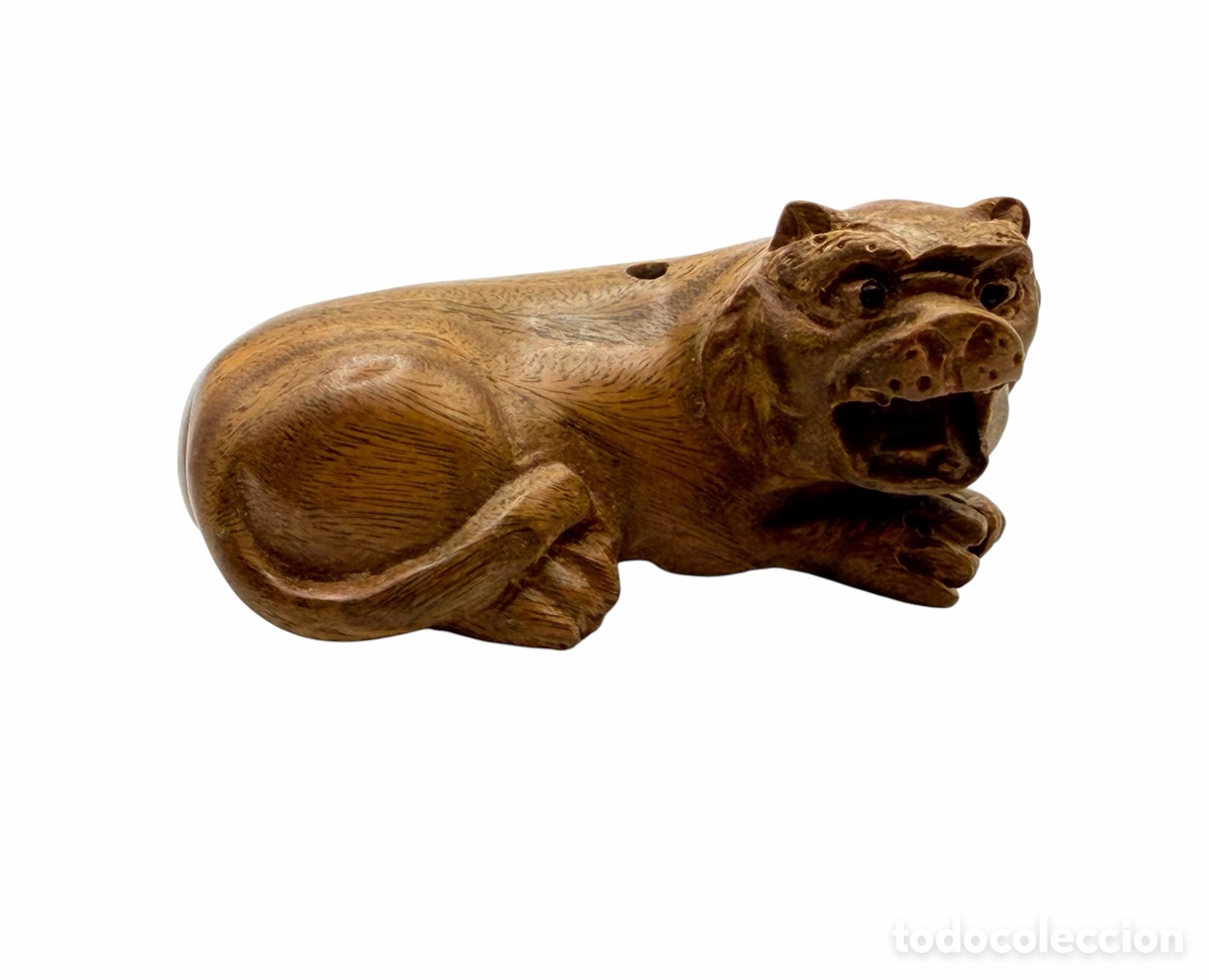 Antiques: Antigua Figura de Le&oacute;n de Palo Santo