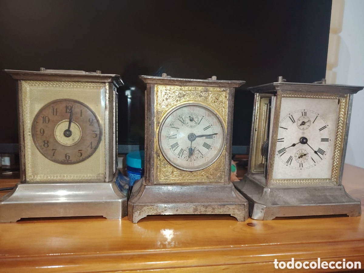 Antig&uuml;edades: Lote 3 relojes de carruaje para restauraci&oacute;n.