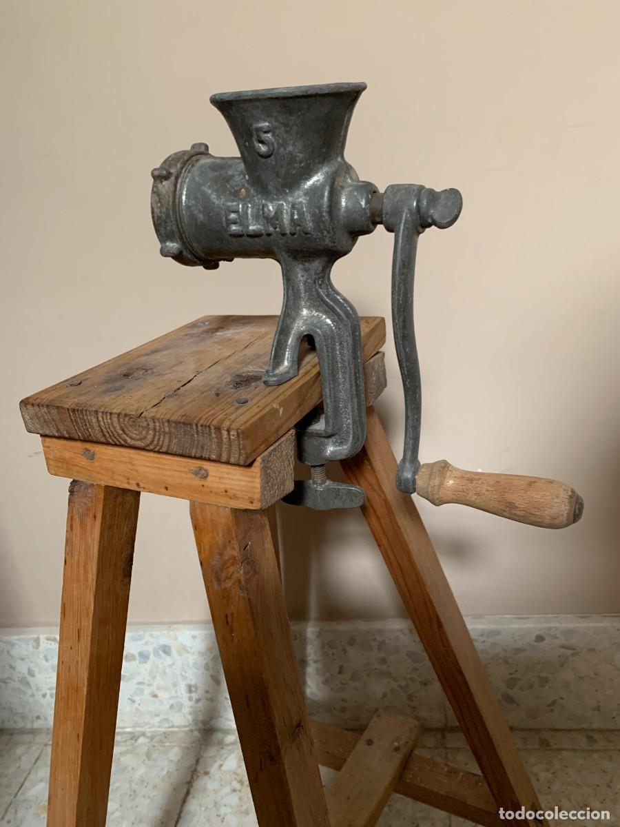 Antiques: Picadora de carne antigua