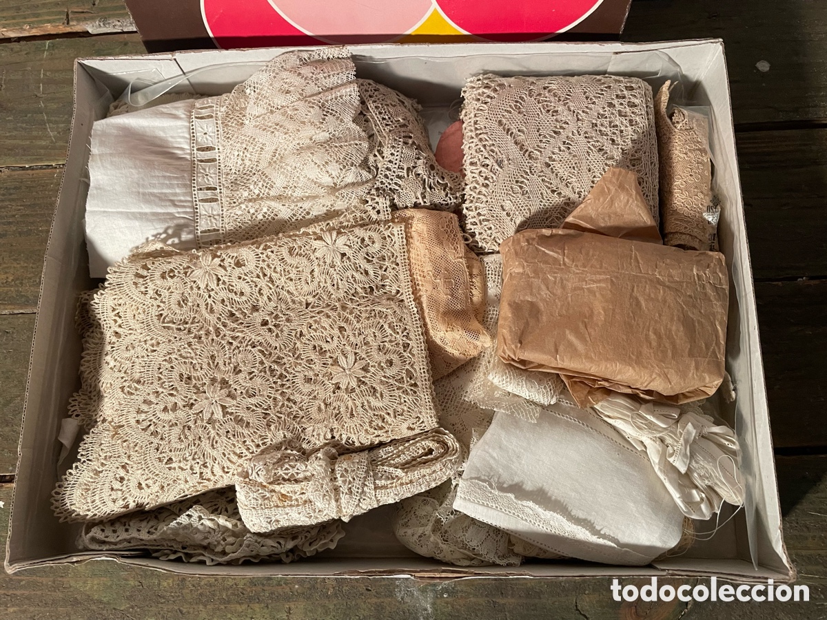 Antig&uuml;edades: GRAN LOTE ENCAJES Y PUNTILLAS ANTIGUAS.