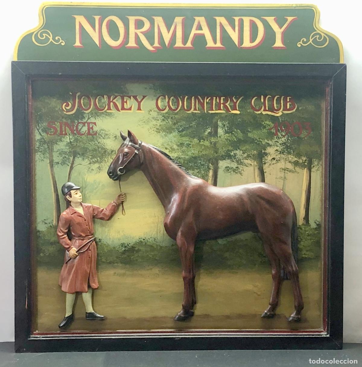 Antig&uuml;edades: Letrero del Jockey Normandy Country Club desde 1903, talla madera 3D pintado a mano h&iacute;pica caballo