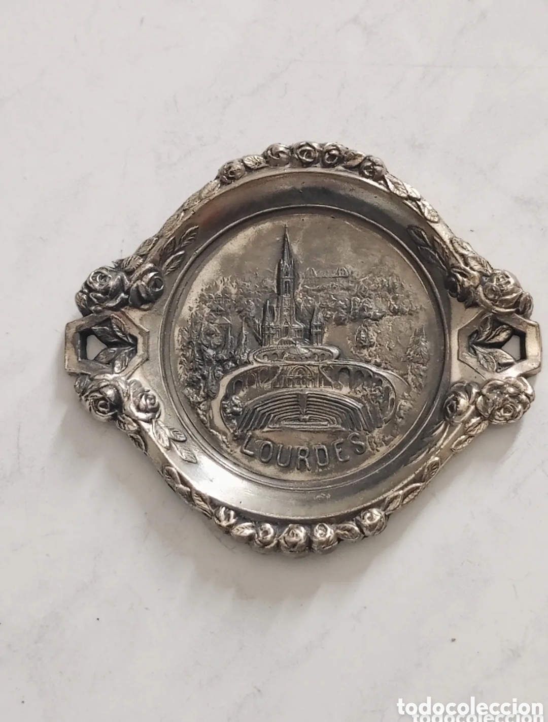 Oggetti Antichi: Antigua bandeja adorno recuerdo Lourdes metal
