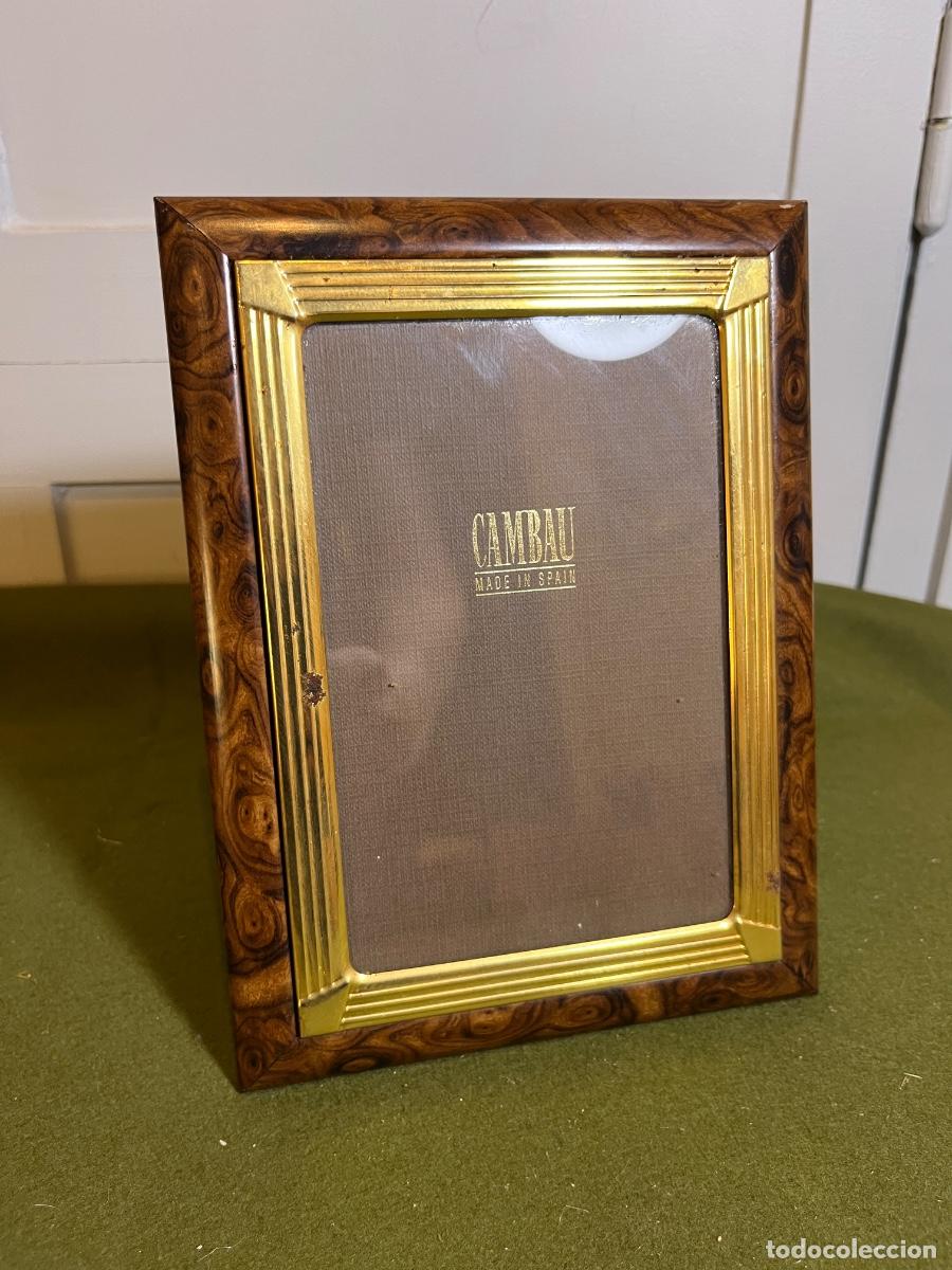 Antig&uuml;edades: Marco portafotos CAMBAU Made in Spain chapado en oro 24K electrol&iacute;tico acabado ra&iacute;z de nogal para fo