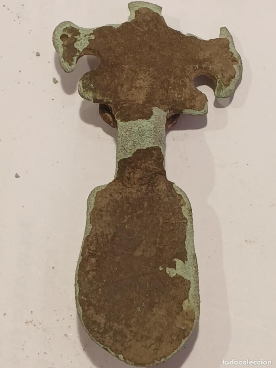 Antig&uuml;edades: FIBULA ZOOMORFA. AGUILAS. SIGLO IV-VI DC. VISIGODOS.ESTE DE EUROPA.