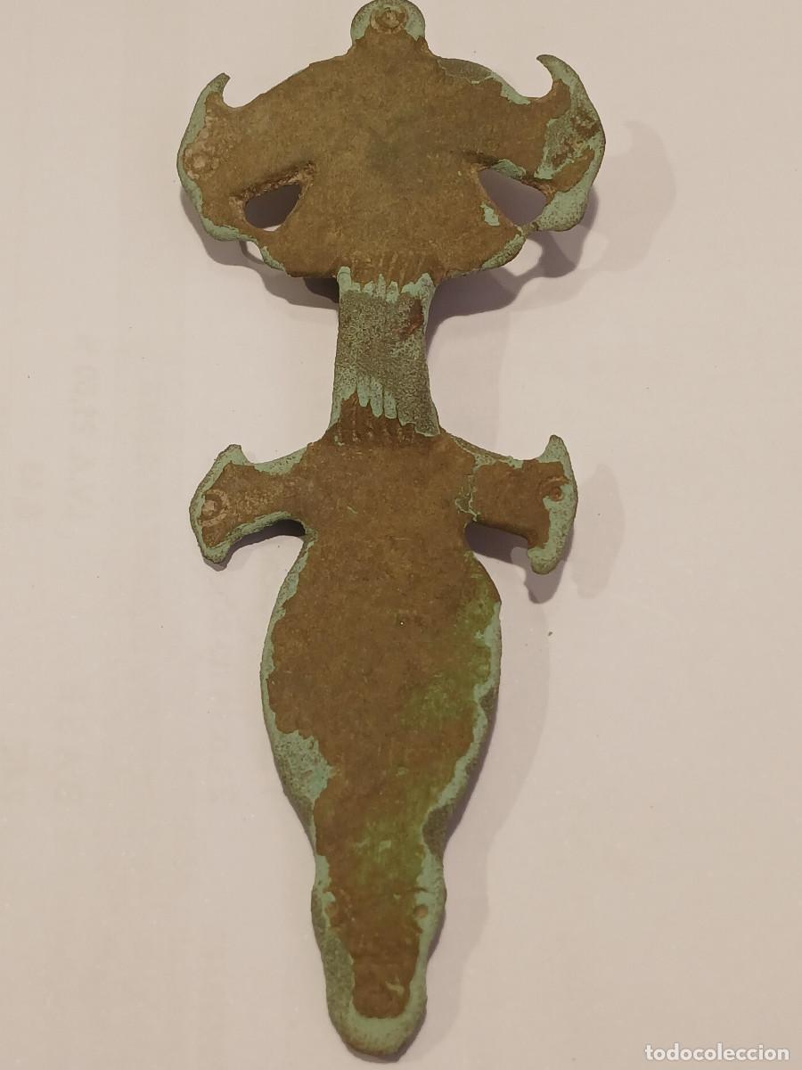 Antig&uuml;edades: GRAN FIBULA ZOOMORFA. AGUILAS. SIGLO IV-VI DC. VISIGODOS.ESTE DE EUROPA.