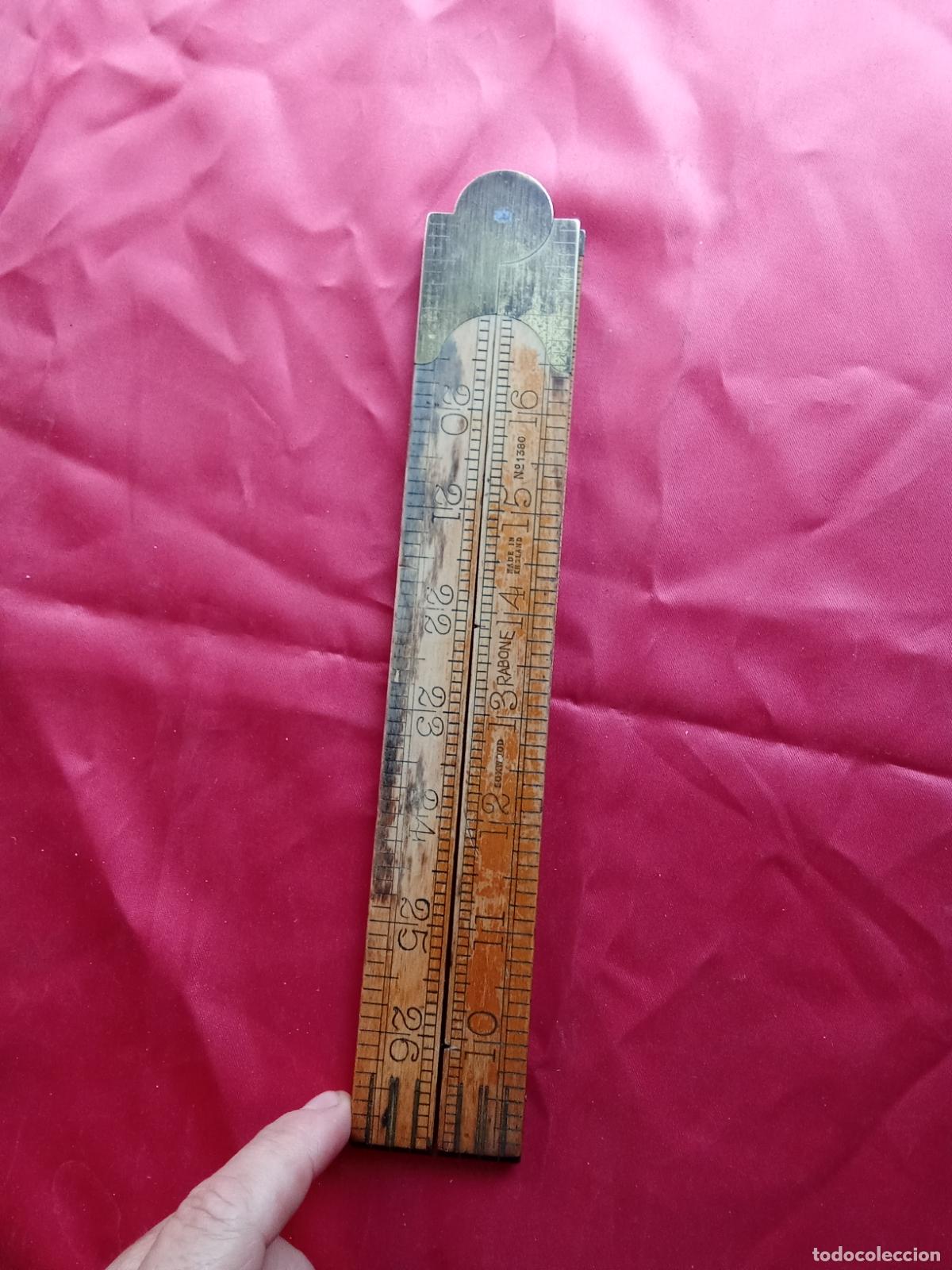 Antig&uuml;edades: Metro regla plegable ingl&eacute;s Rabone 1 metro/35 yards siglo XX, a&ntilde;os 30 madera y lat&oacute;n V.6