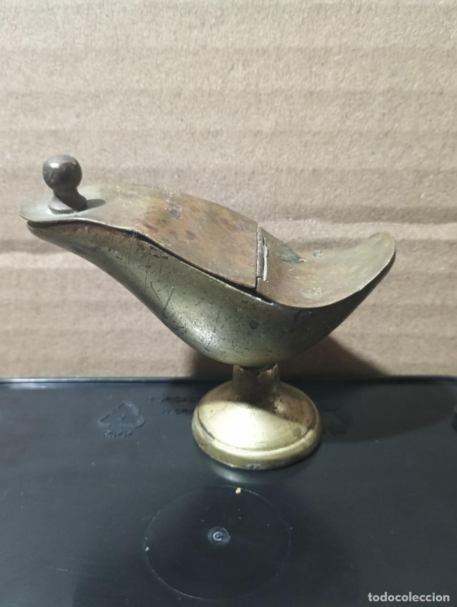 Antig&uuml;edades: NAVETA INCIENSO-BRONCE/LATON.