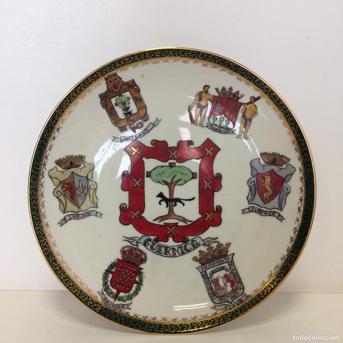 Antig&uuml;edades: Decoraci&oacute;n: Plato de Porcelana Bidasoa - Guernica y otros Escudos (Vizcaya, Laburdi, Navarra...)