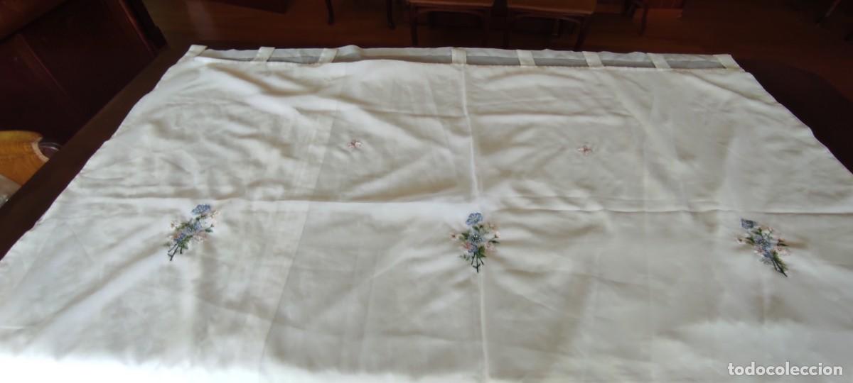 Antig&uuml;edades: CORTINA VINTAGE BORDADA- 150x210 cm - CON TRABILLA PARA BARRA - FLORES Y MARIPOSAS.coraci&oacute;n R&uacute;