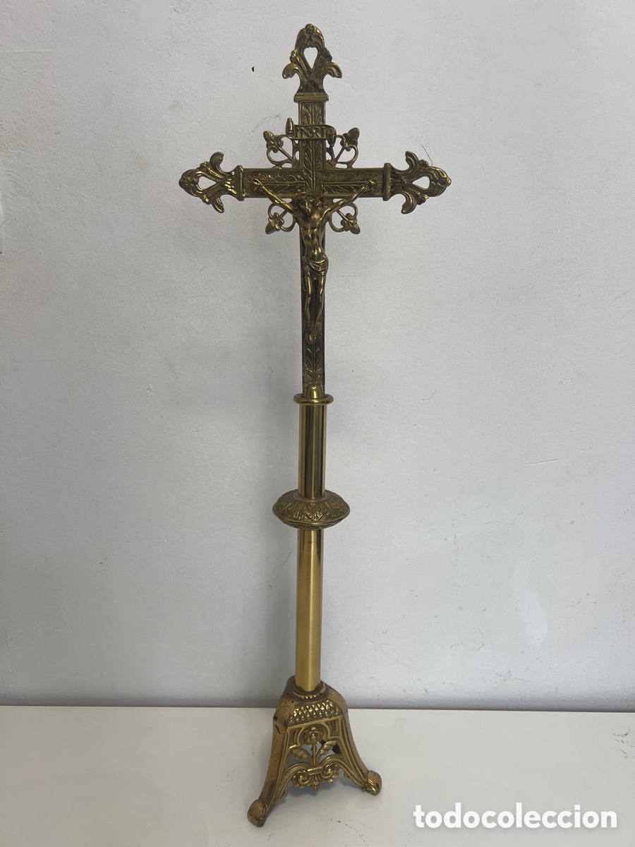 Antig&uuml;edades: CRUZ DE ALTAR .70 cm .Laton - Foto 2