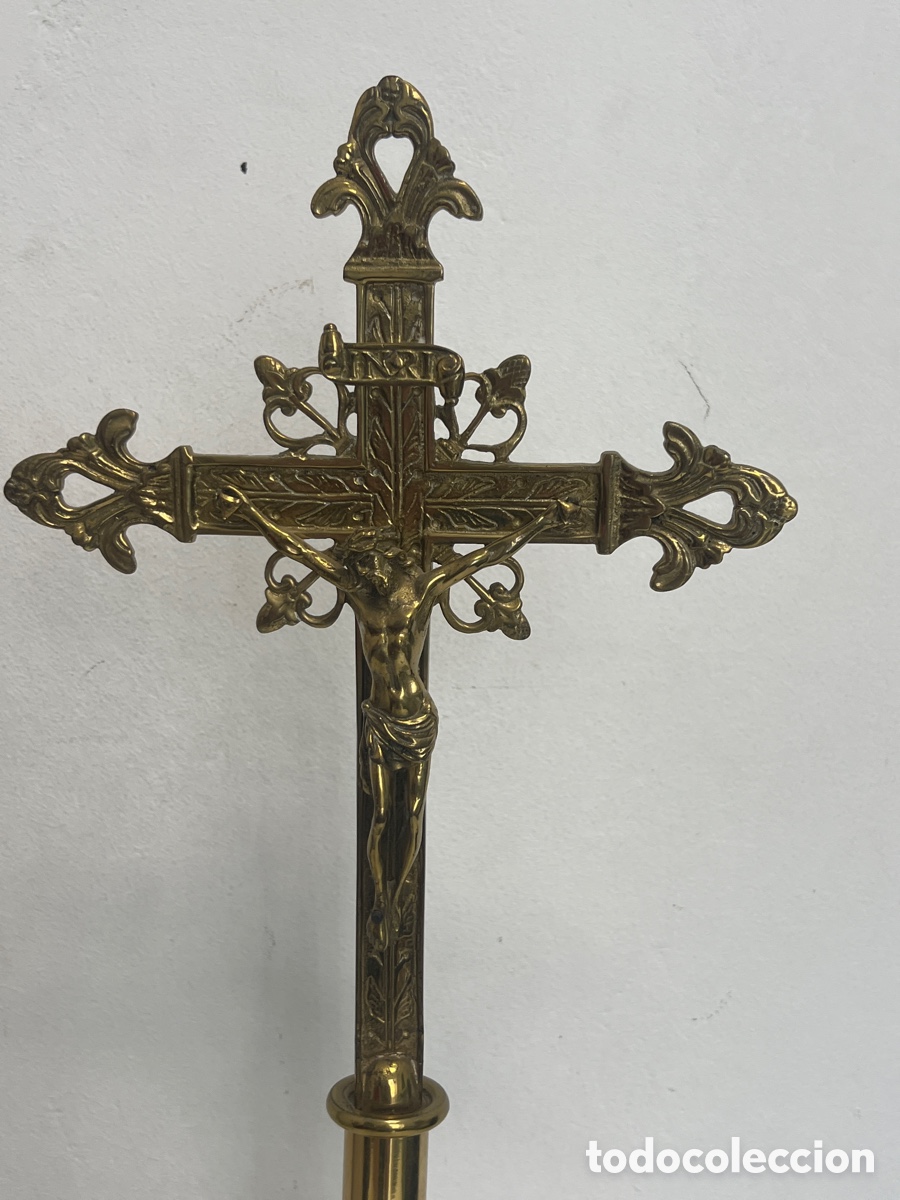 Antig&uuml;edades: CRUZ DE ALTAR .70 cm .Laton - Foto 1