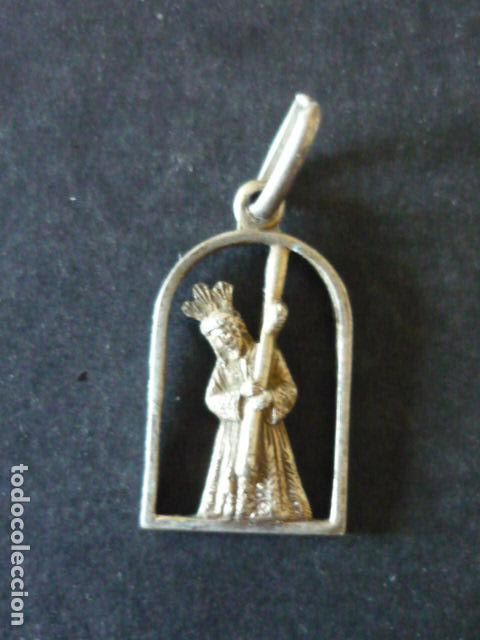 Antig&uuml;edades: MEDALLA EN PLATA JESUS DEL GRAN PODER SEVILLA 2 X 1 CM - Foto 1