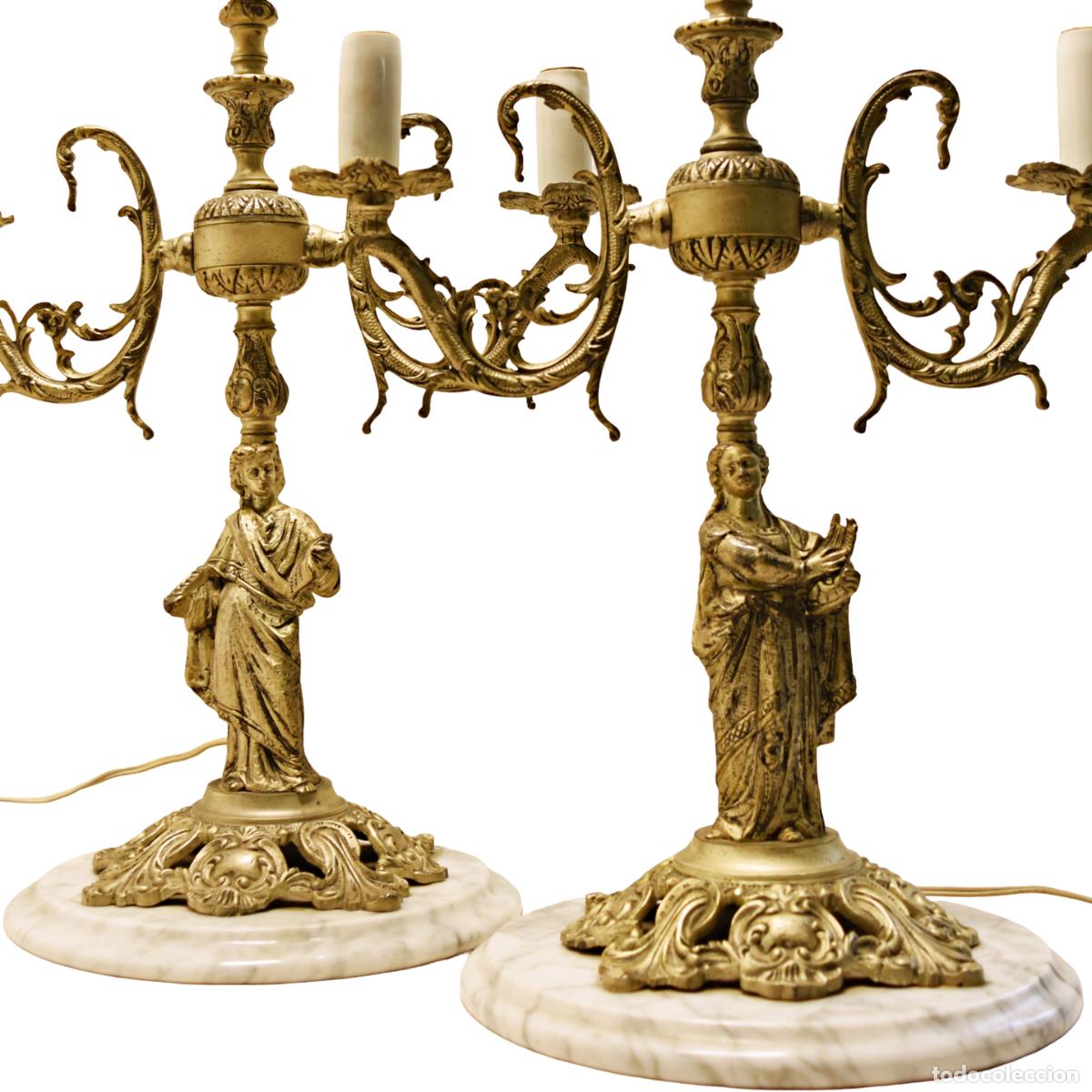 Antig&uuml;edades: Candelabros de mesa de bronce con base de m&aacute;rmol